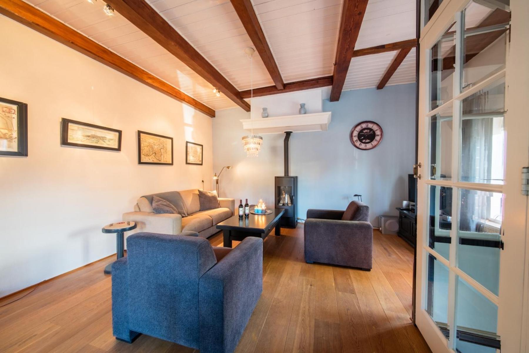 Torenhuis Medemblik Bagian luar foto